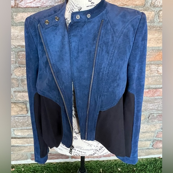 BCBGMAXAZARIA Jacket - Picture 9 of 13